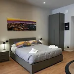 Vernazza Apartament *